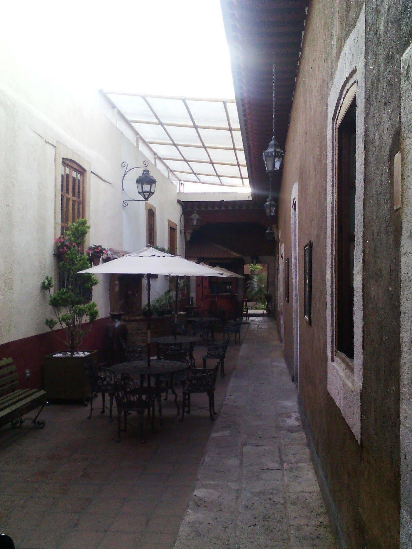 Del Callejon Hotel 3*