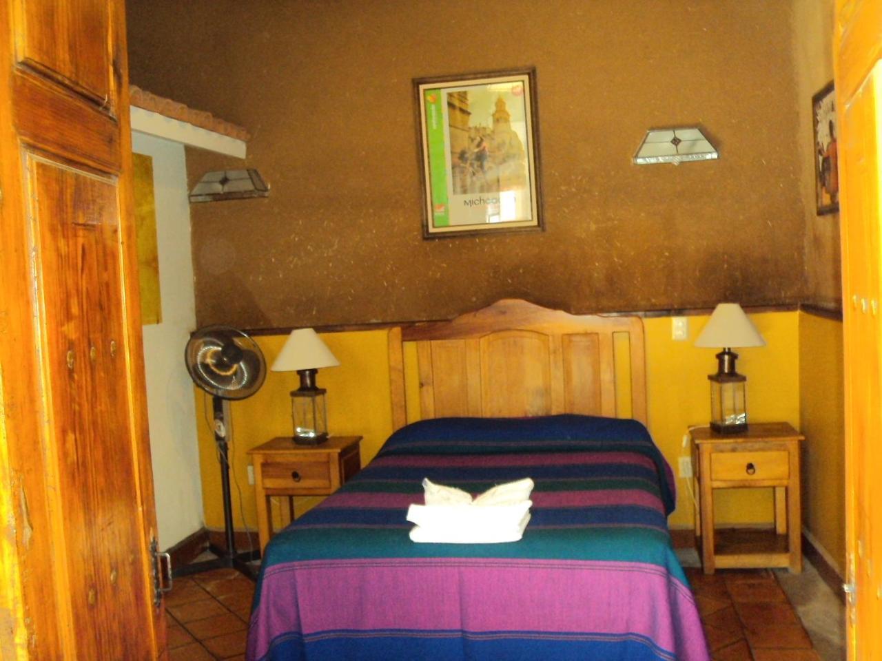 Del Callejon Hotel 3*