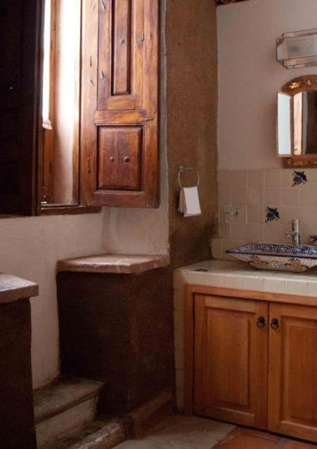 Del Callejon Hotel
